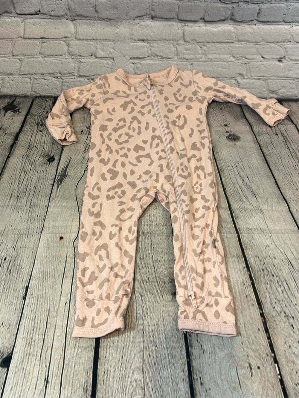 Kyte Baby Blush Leopard Bamboo Zip Romper
